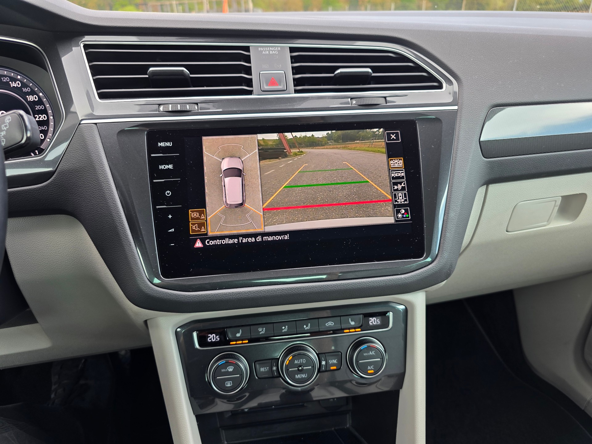 VW Tiguan 2.0 TDI SCR Highline4Motion DSG-image-13