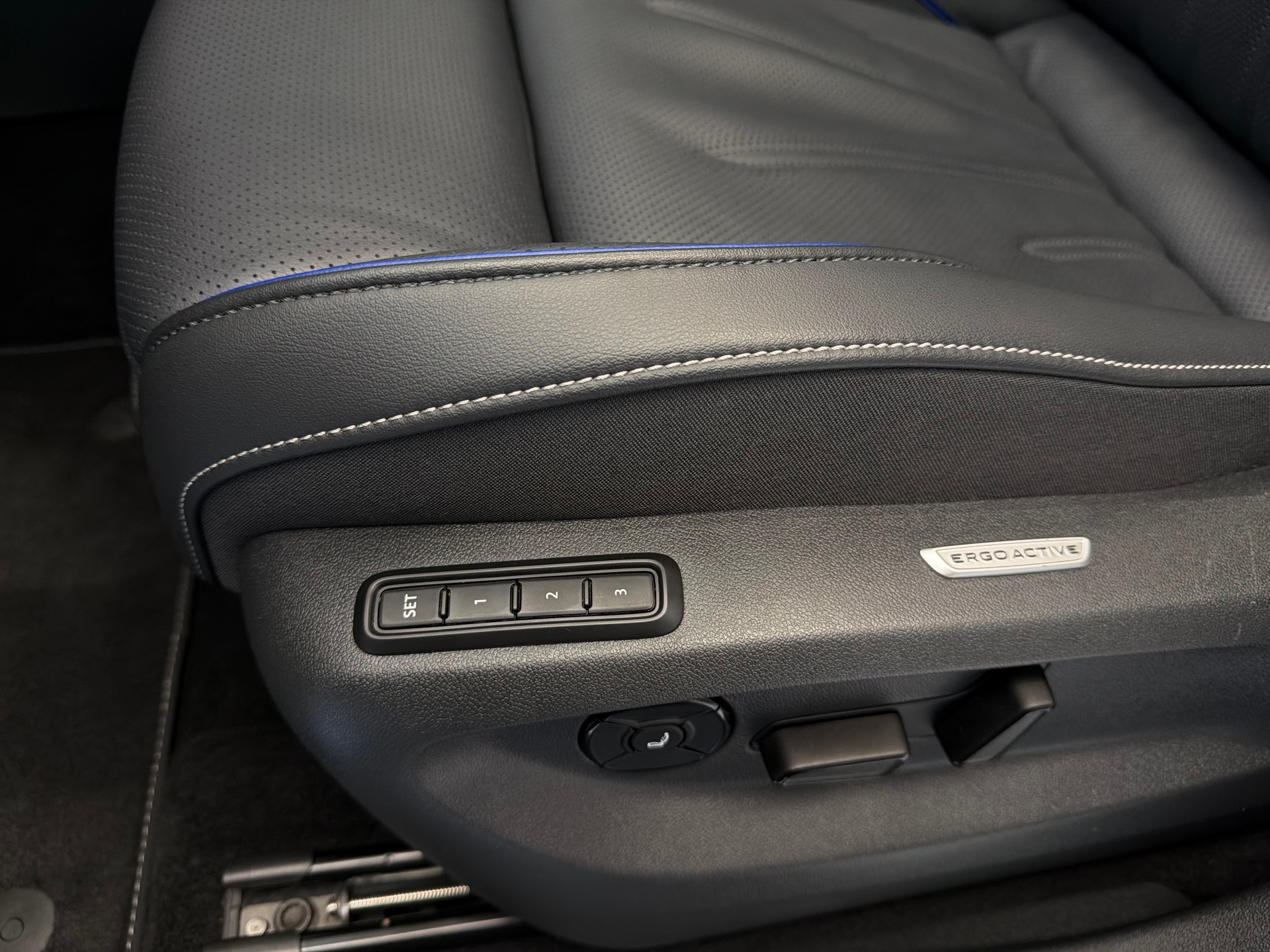 VW Tiguan 1.5 TSI evo2 eHybrid R-Line DSG-image-10