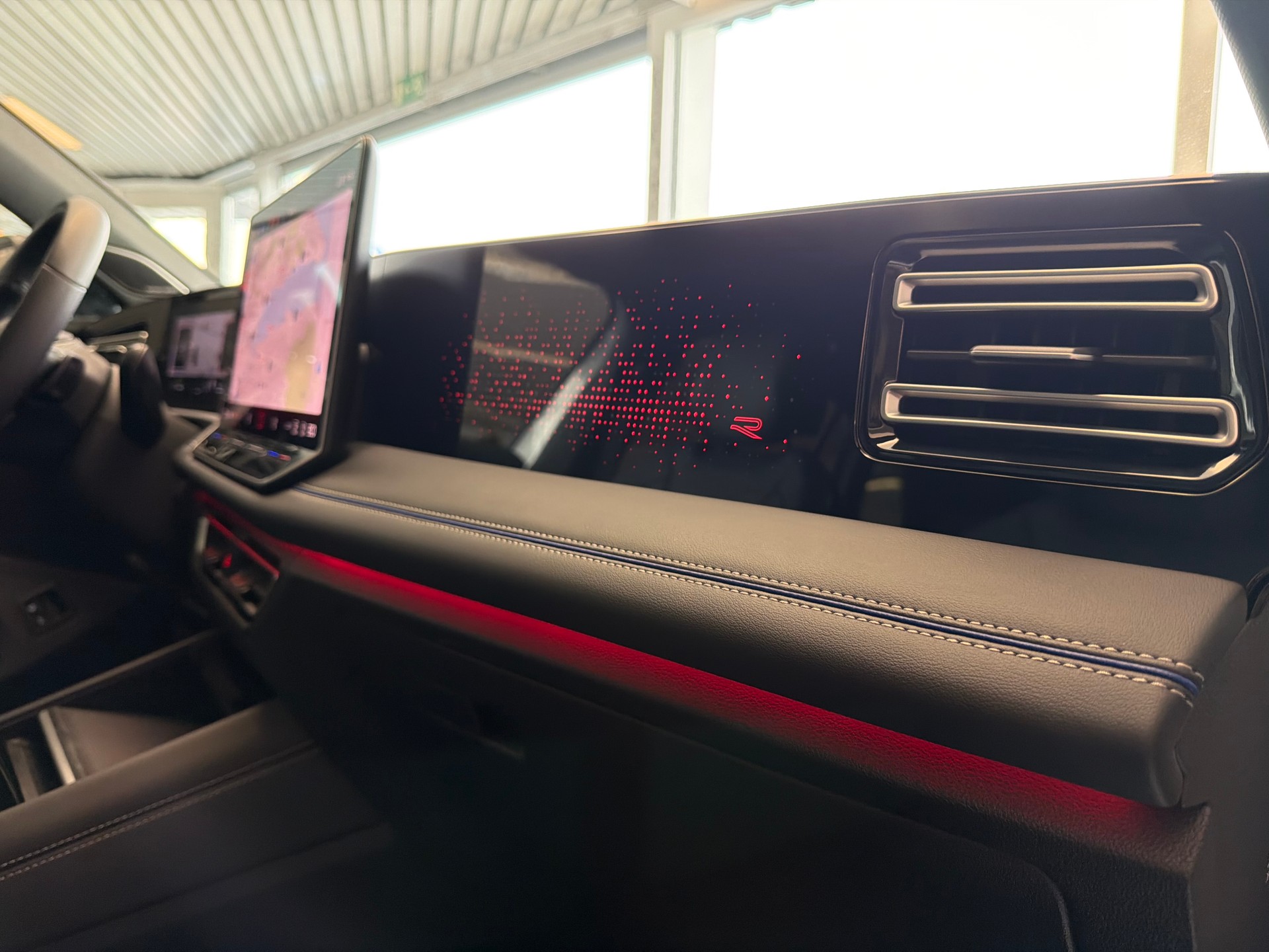 VW Tiguan 1.5 TSI evo2 eHybrid R-Line DSG-image-23