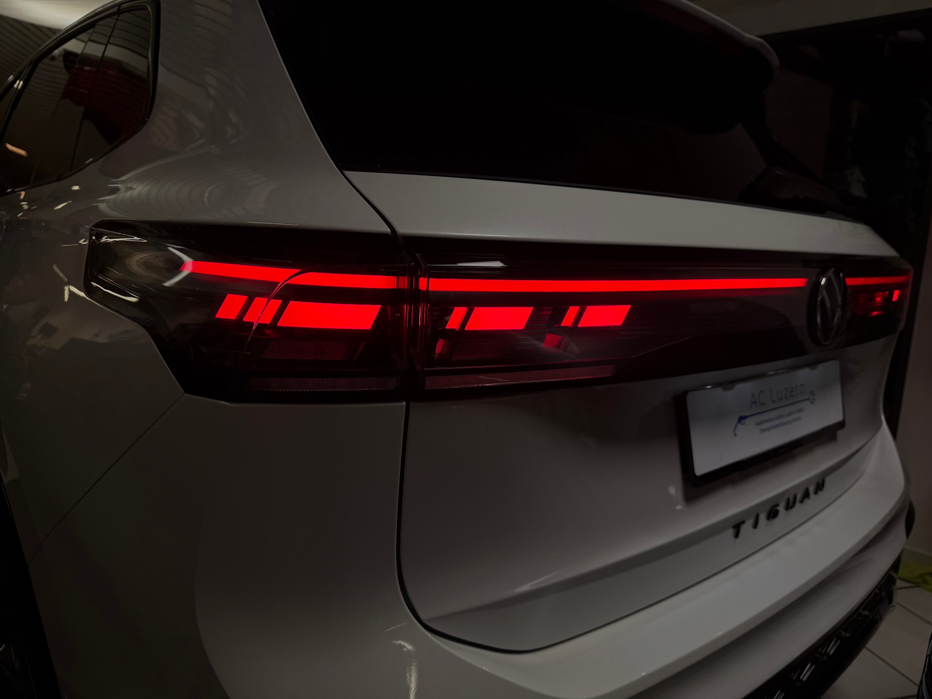 VW Tiguan 1.5 TSI evo2 eHybrid R-Line DSG-image-6