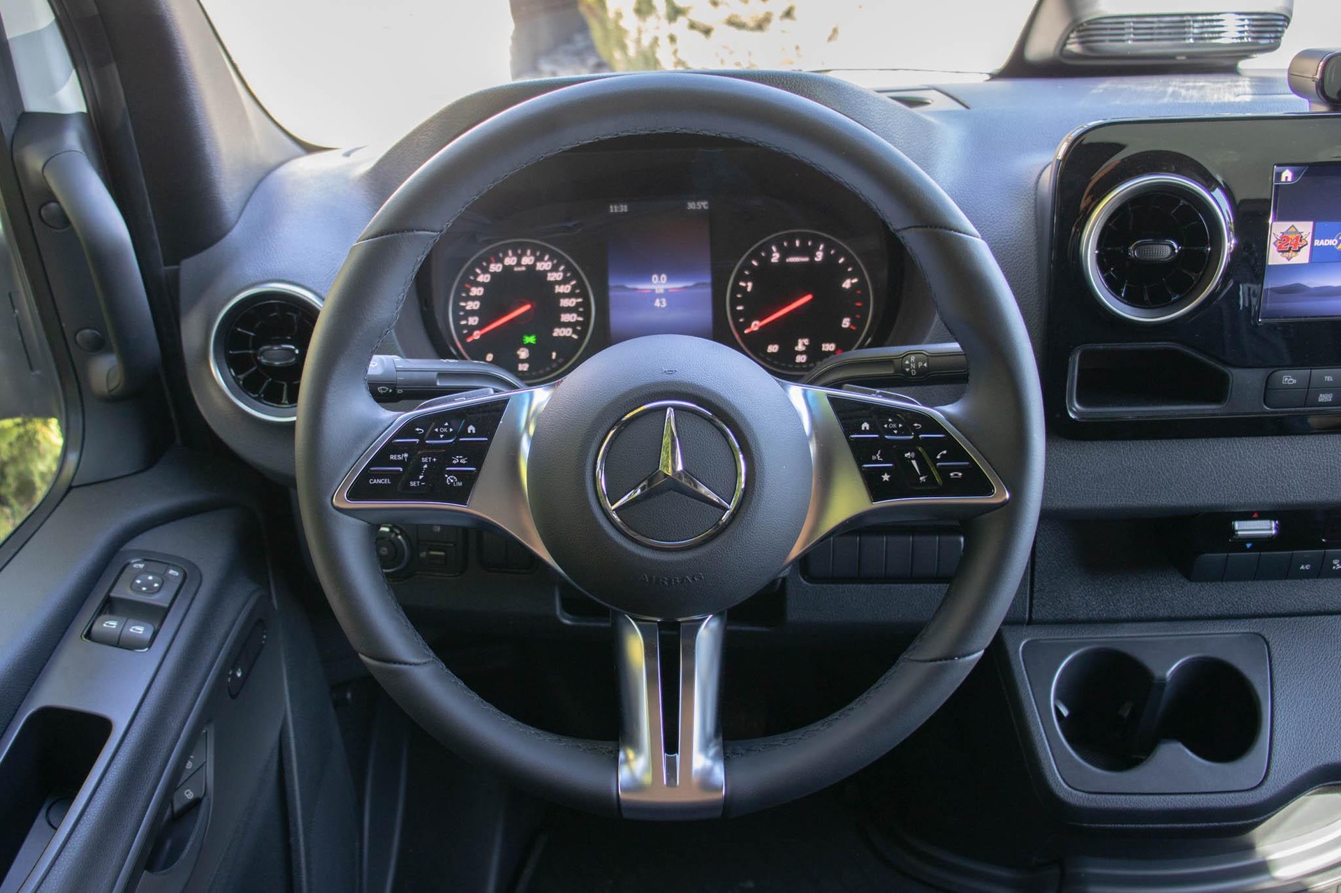 MERCEDES-BENZ Sprinter 319 CDI SELECT Lang-image-8
