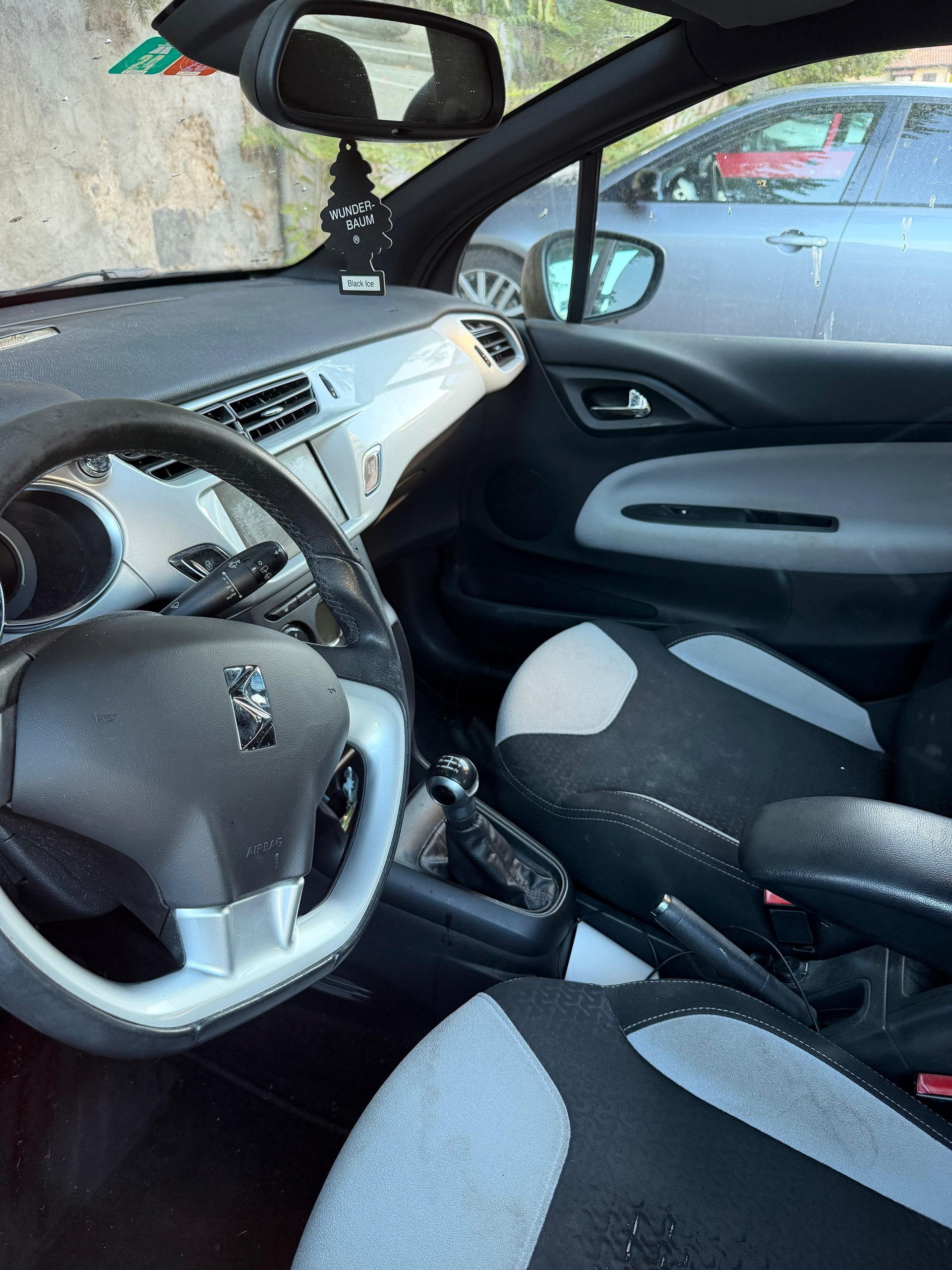 DS AUTOMOBILES 1.4 VTi Chic-image-3