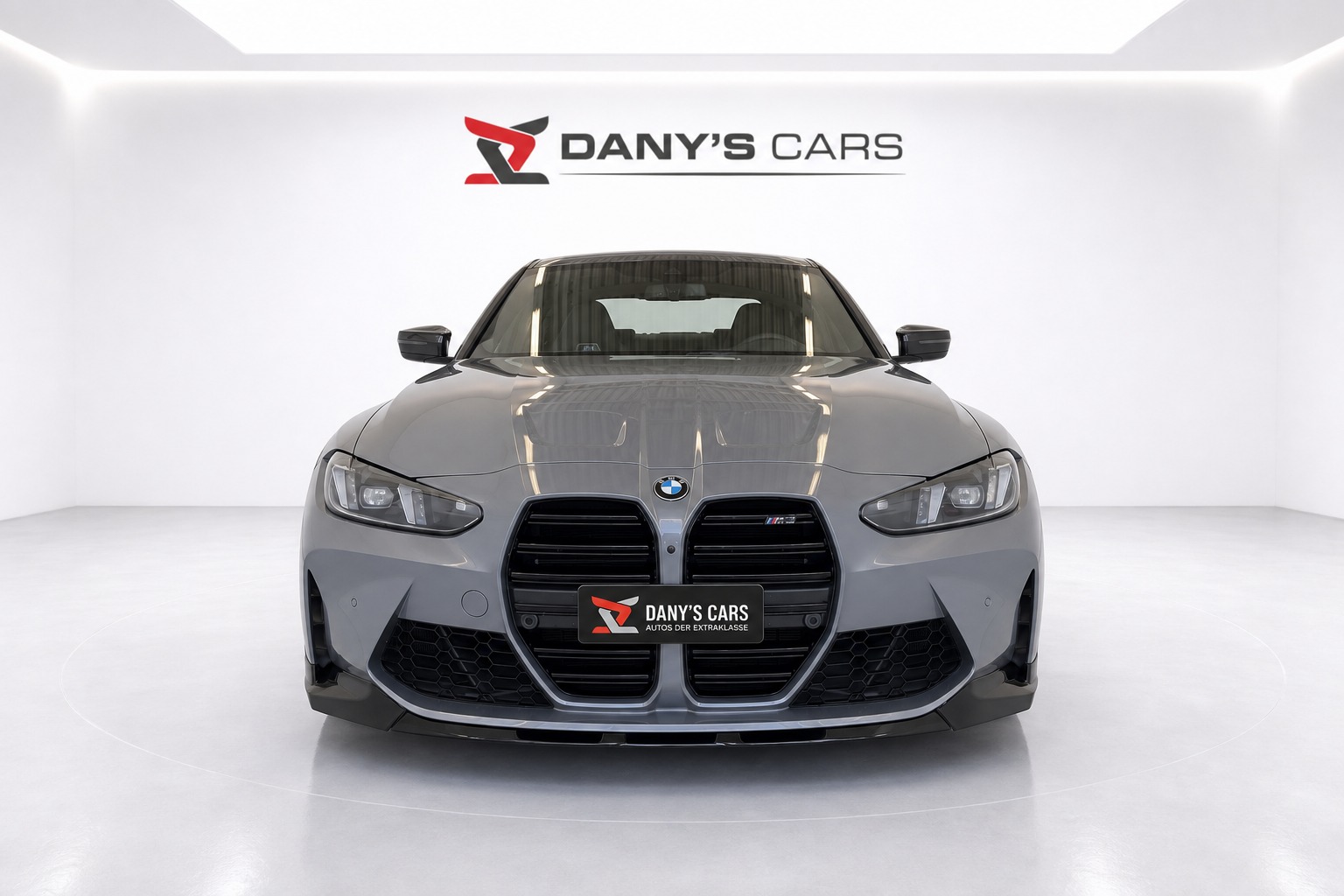 BMW M3 LCI-2 Handschalter-showroom-element-1