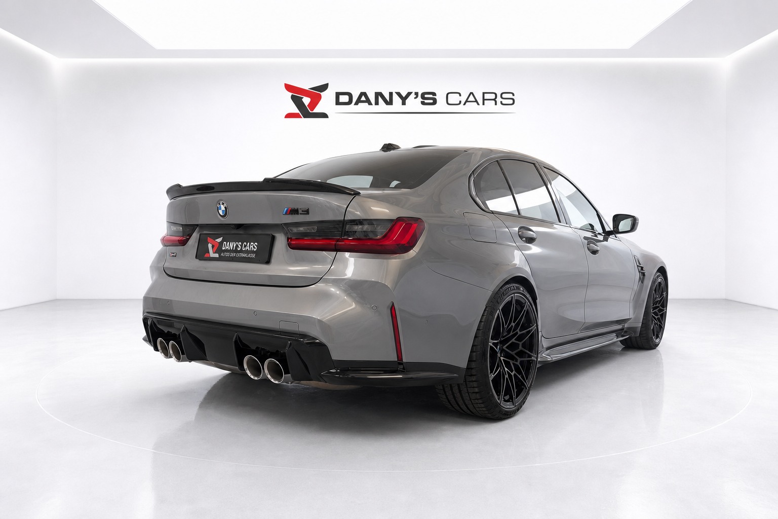 BMW M3 LCI-2 Handschalter-showroom-element-3