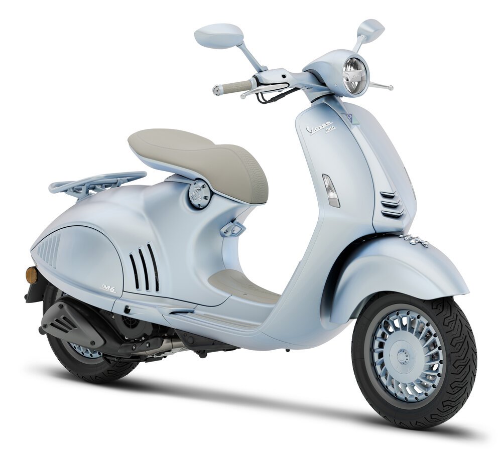 PIAGGIO Vespa 946 125 Snake-showroom-element-3