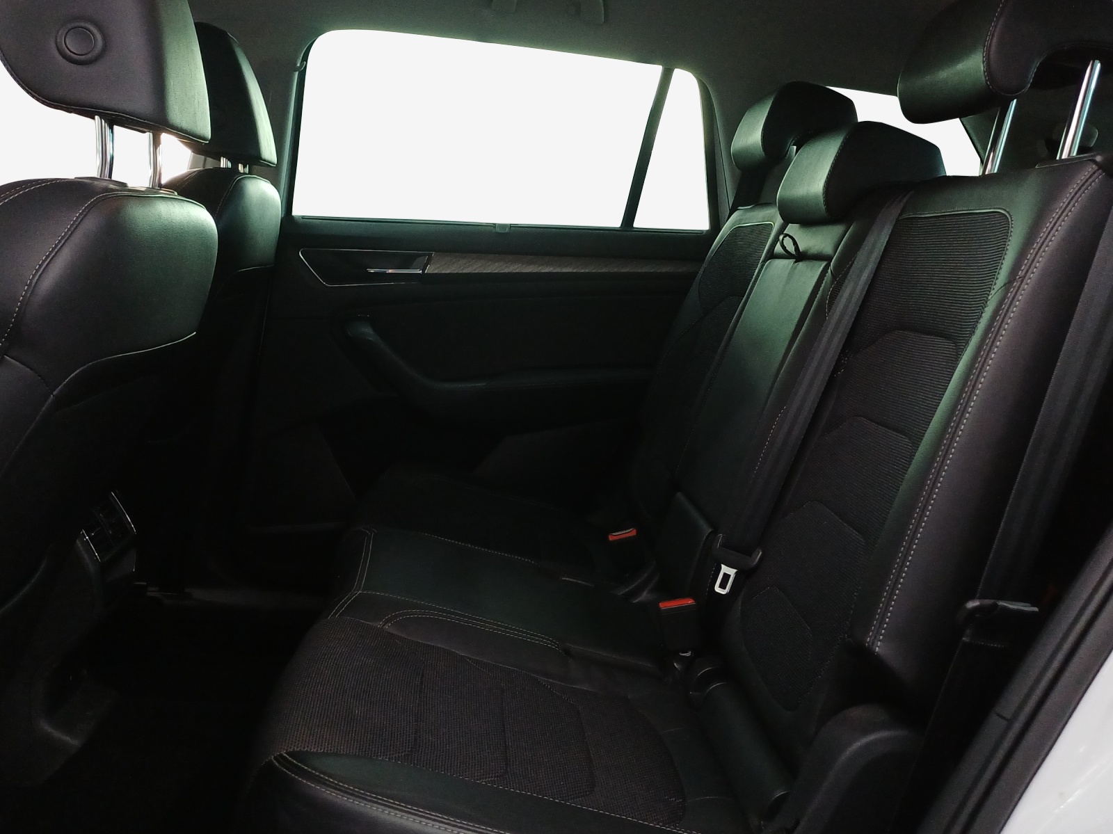 SKODA Kodiaq 2.0 TSI 4x4 Style-image-11