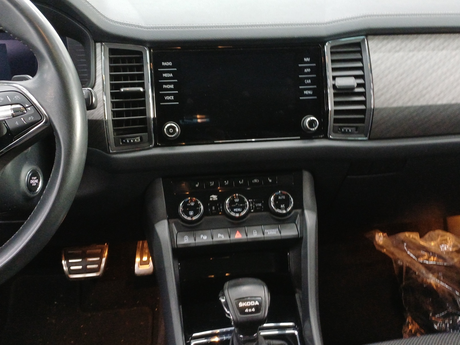 SKODA Kodiaq 2.0 TSI 4x4 Style-image-10