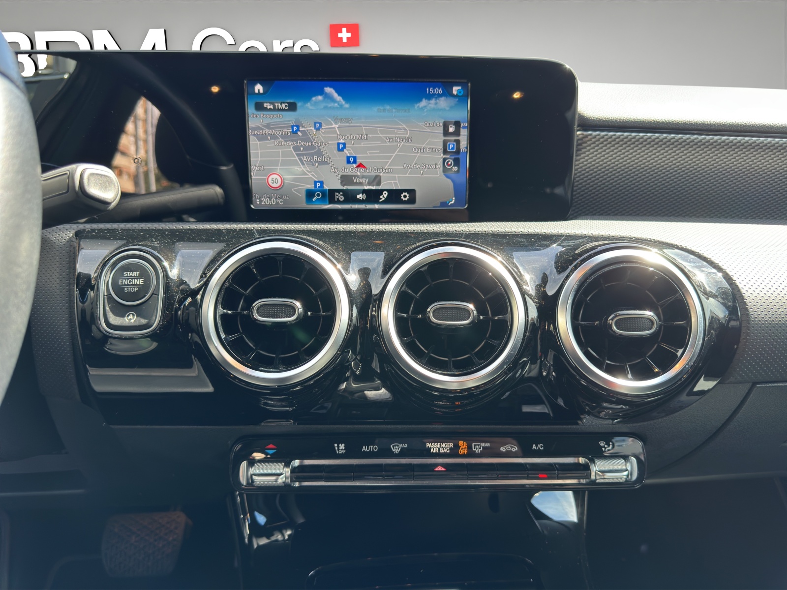 MERCEDES-BENZ Classe A W177 A 200 Progressive-image-10