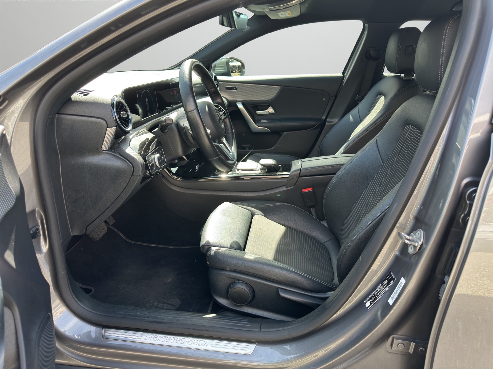 MERCEDES-BENZ Classe A W177 A 200 Progressive-image-8