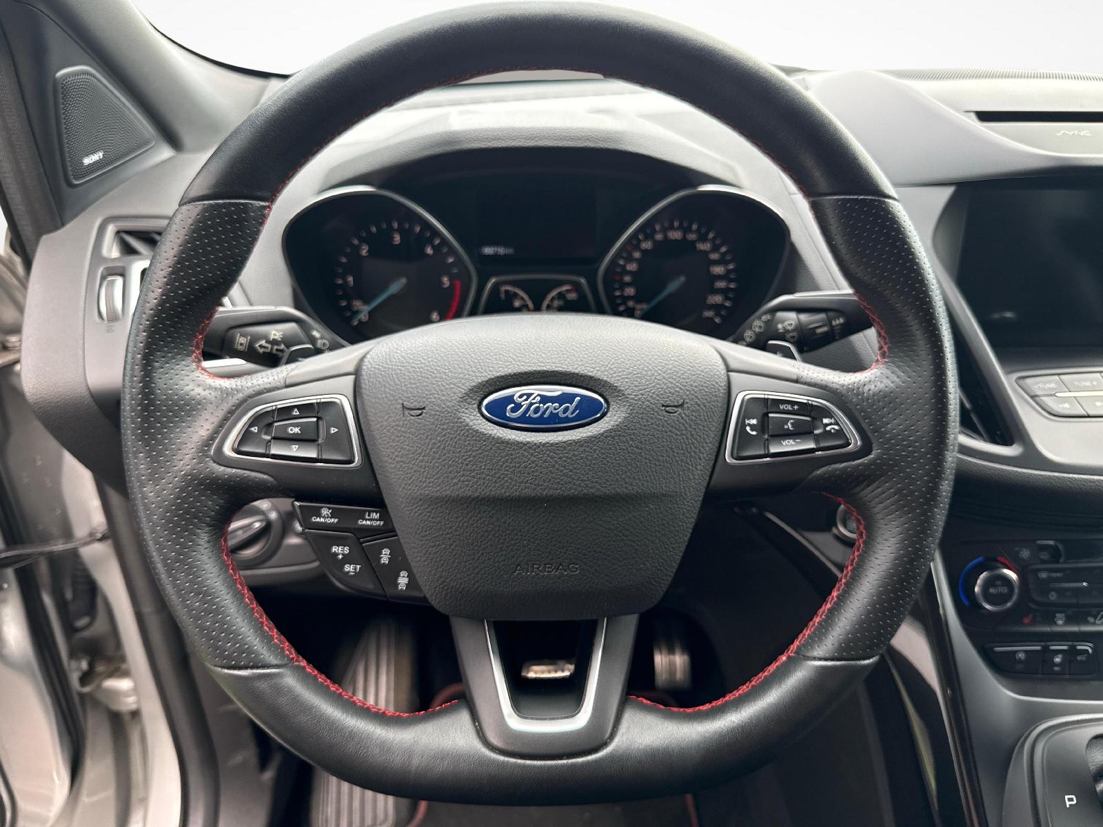 FORD Kuga 2.0 TDCi 150 ST-Line FPS-image-15