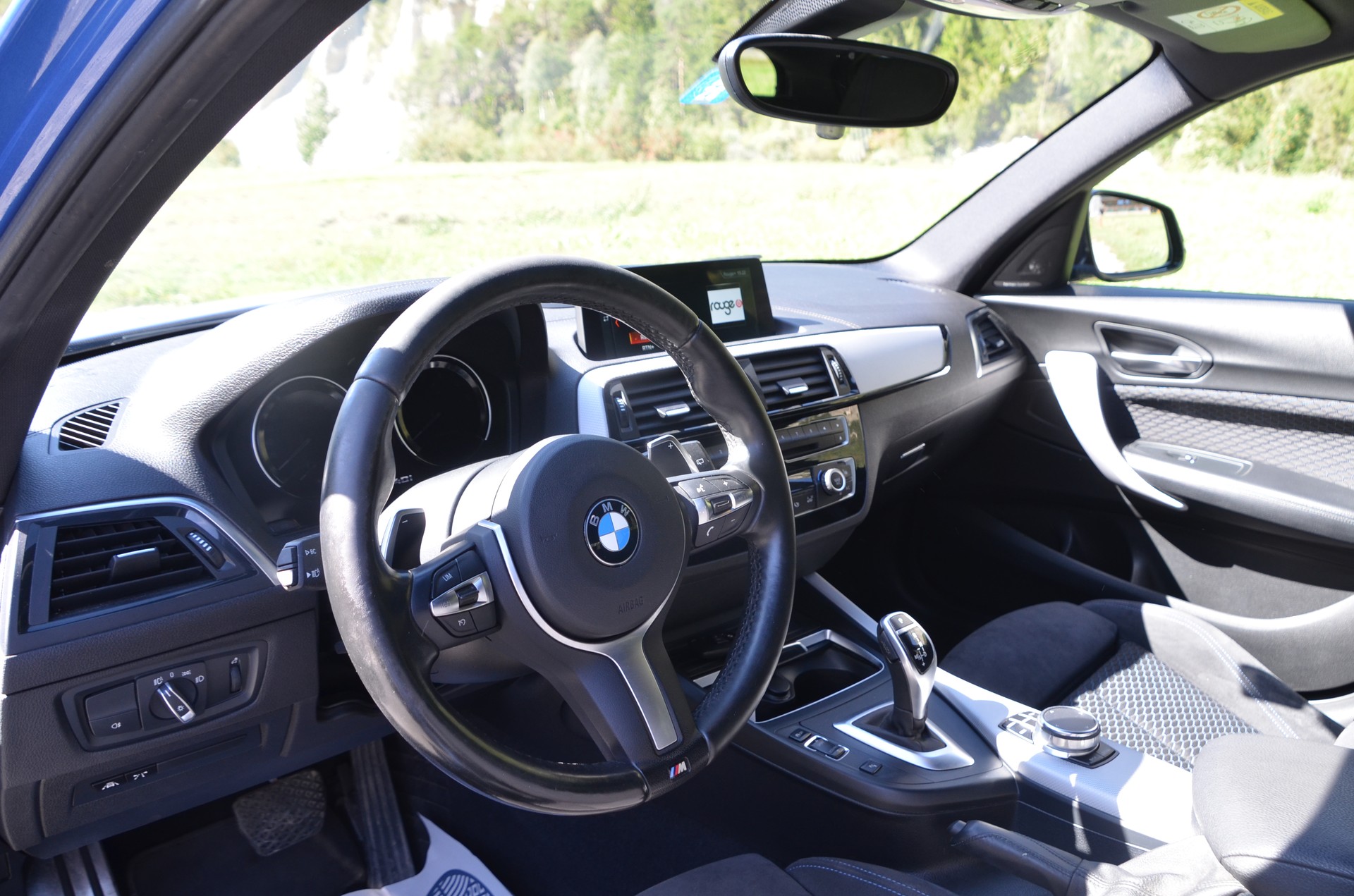BMW M140i xDrive Steptronic-image-9