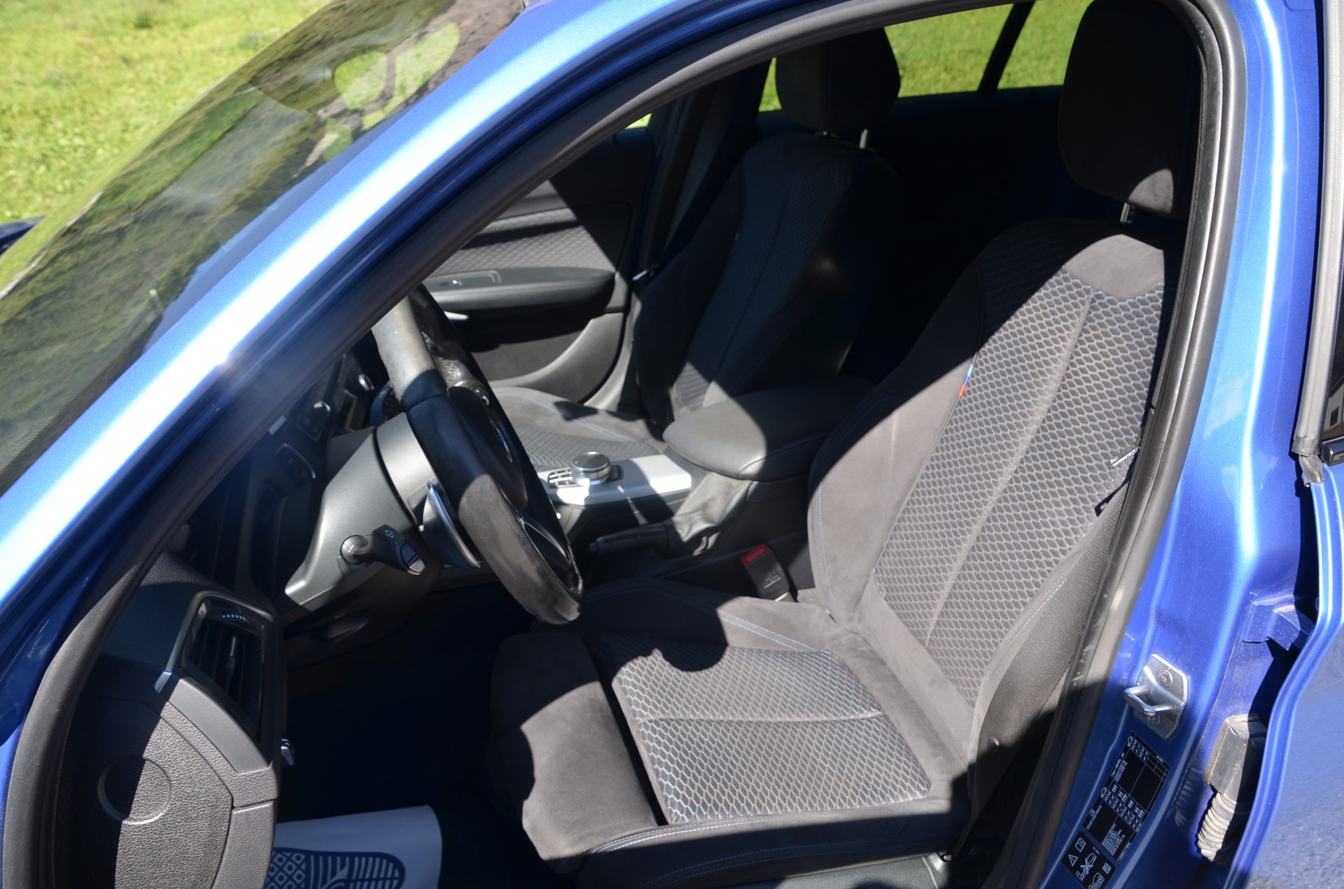 BMW M140i xDrive Steptronic-image-10