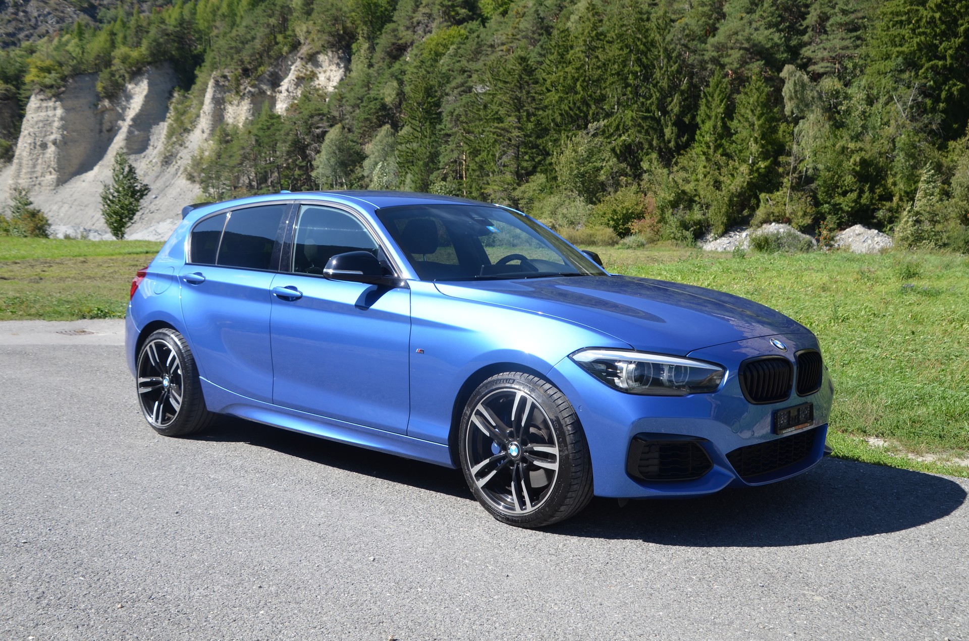BMW M140i xDrive Steptronic-image-7