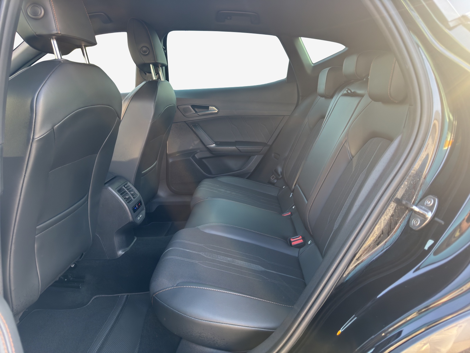 CUPRA Formentor 1.5 TSI Inicio DSG-image-11