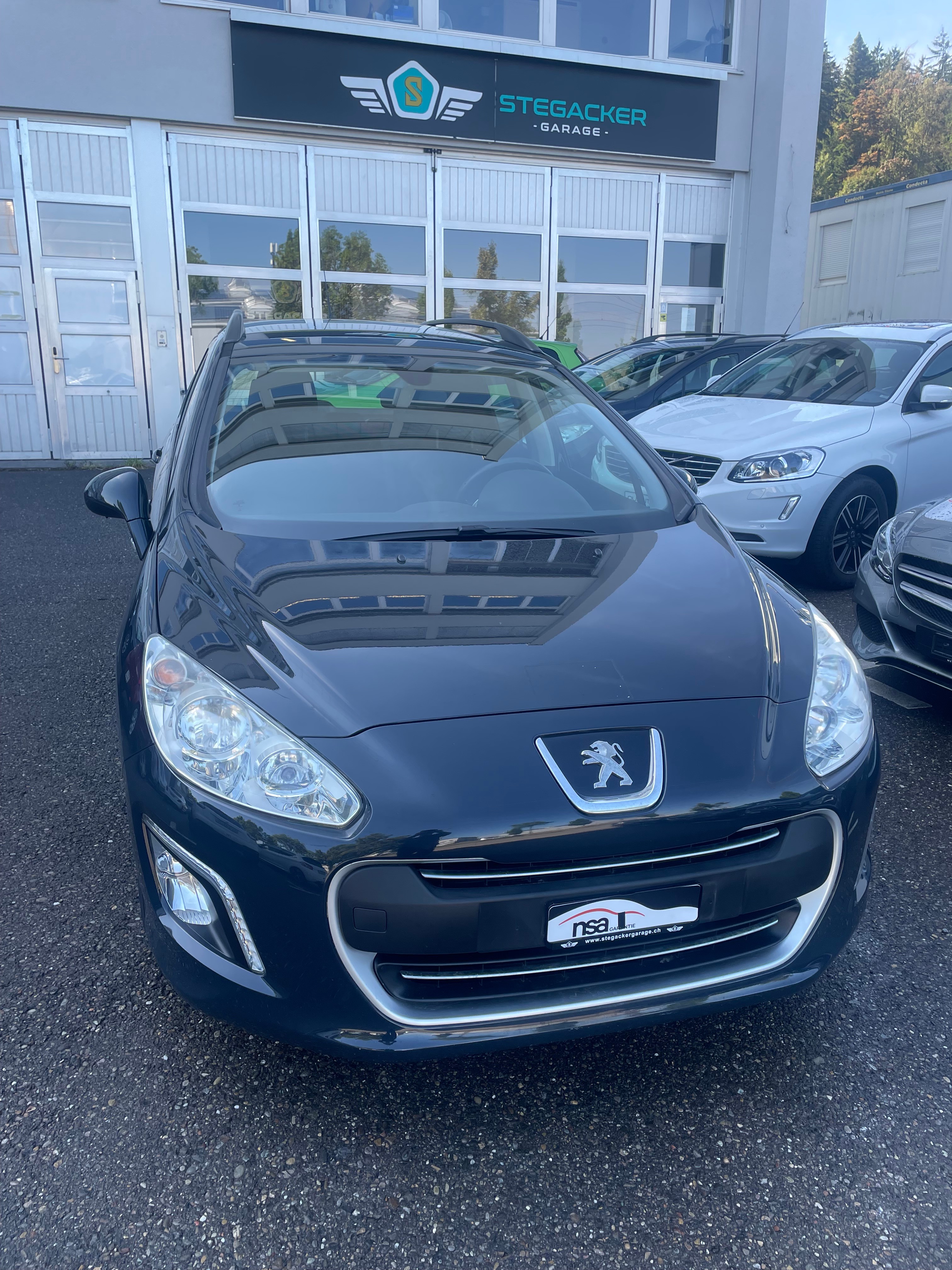 Car photo