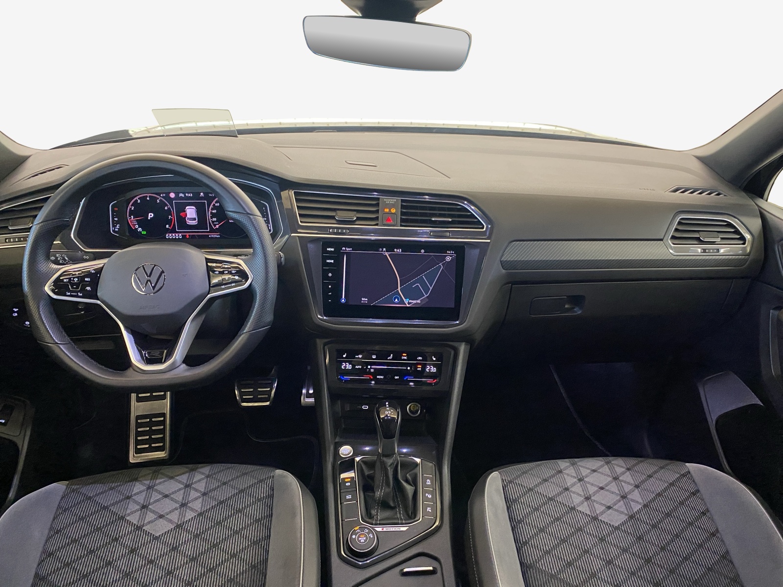 VW Tiguan Allspace 2.0TSI R-Line 4Motion DSG-image-8