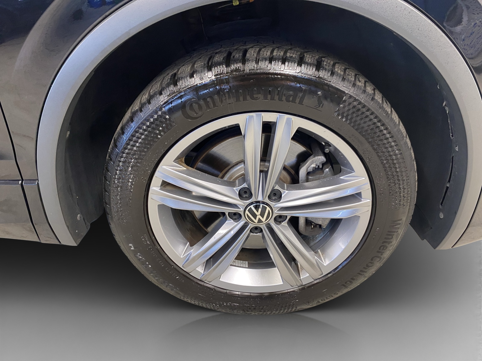 VW Tiguan Allspace 2.0TSI R-Line 4Motion DSG-image-14