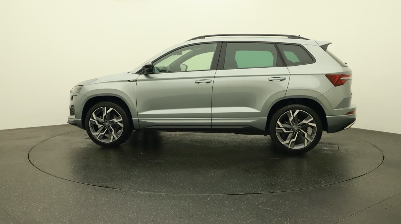 SKODA Karoq 2.0 TSI SportLine 4x4 DSG-image-1