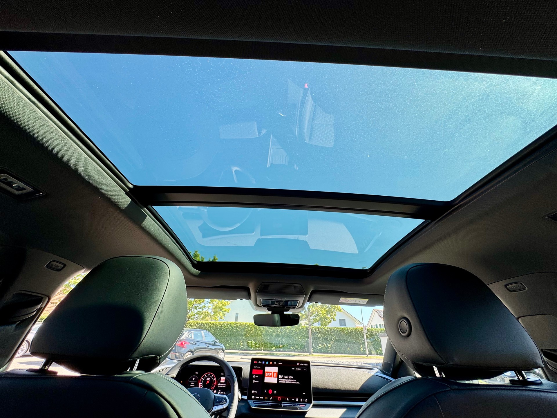 VW T-Roc 1.5 eTSI mHEV R-Line DSG-image-8