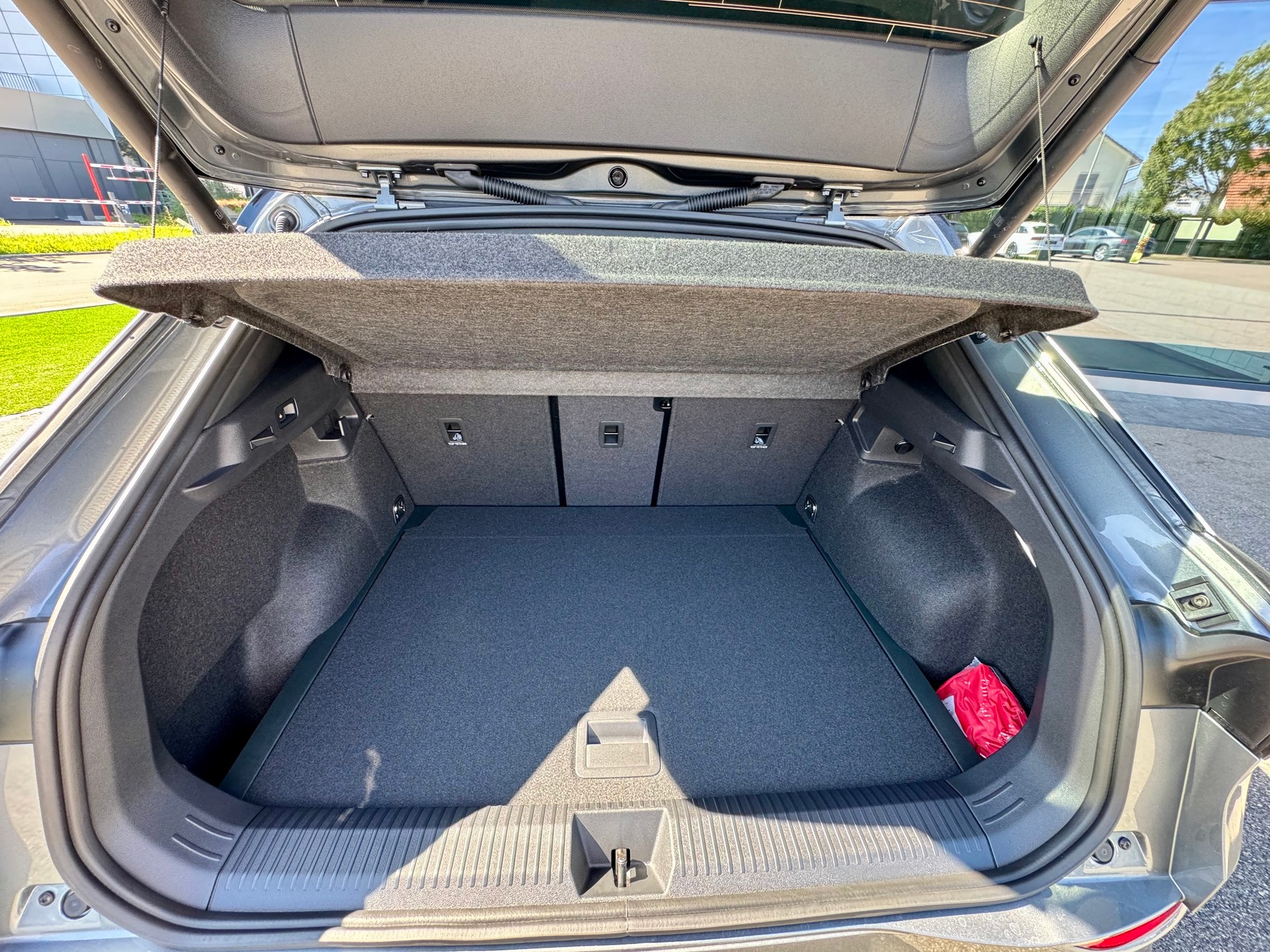 VW T-Roc 1.5 eTSI mHEV R-Line DSG-image-7
