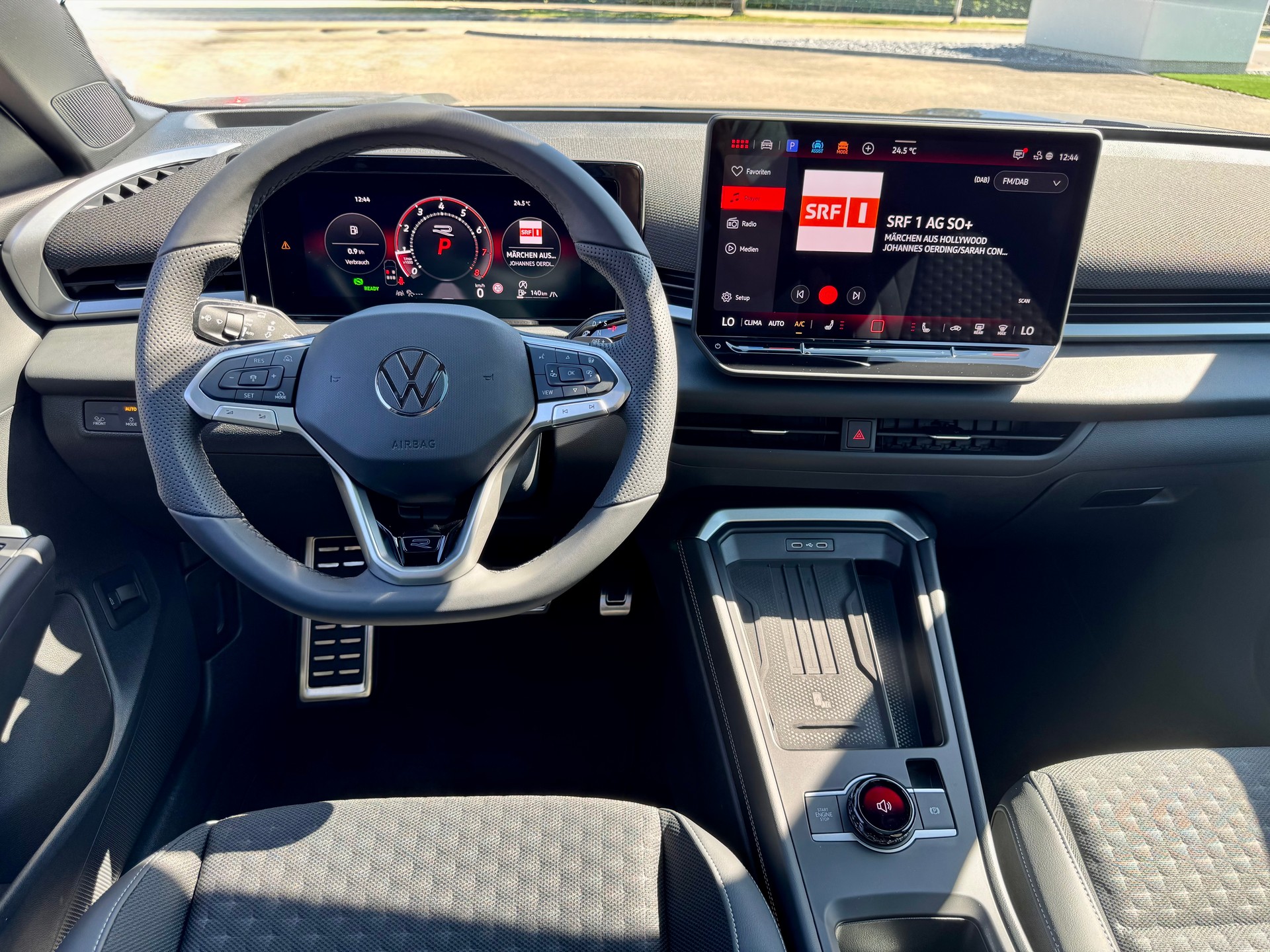 VW T-Roc 1.5 eTSI mHEV R-Line DSG-image-4