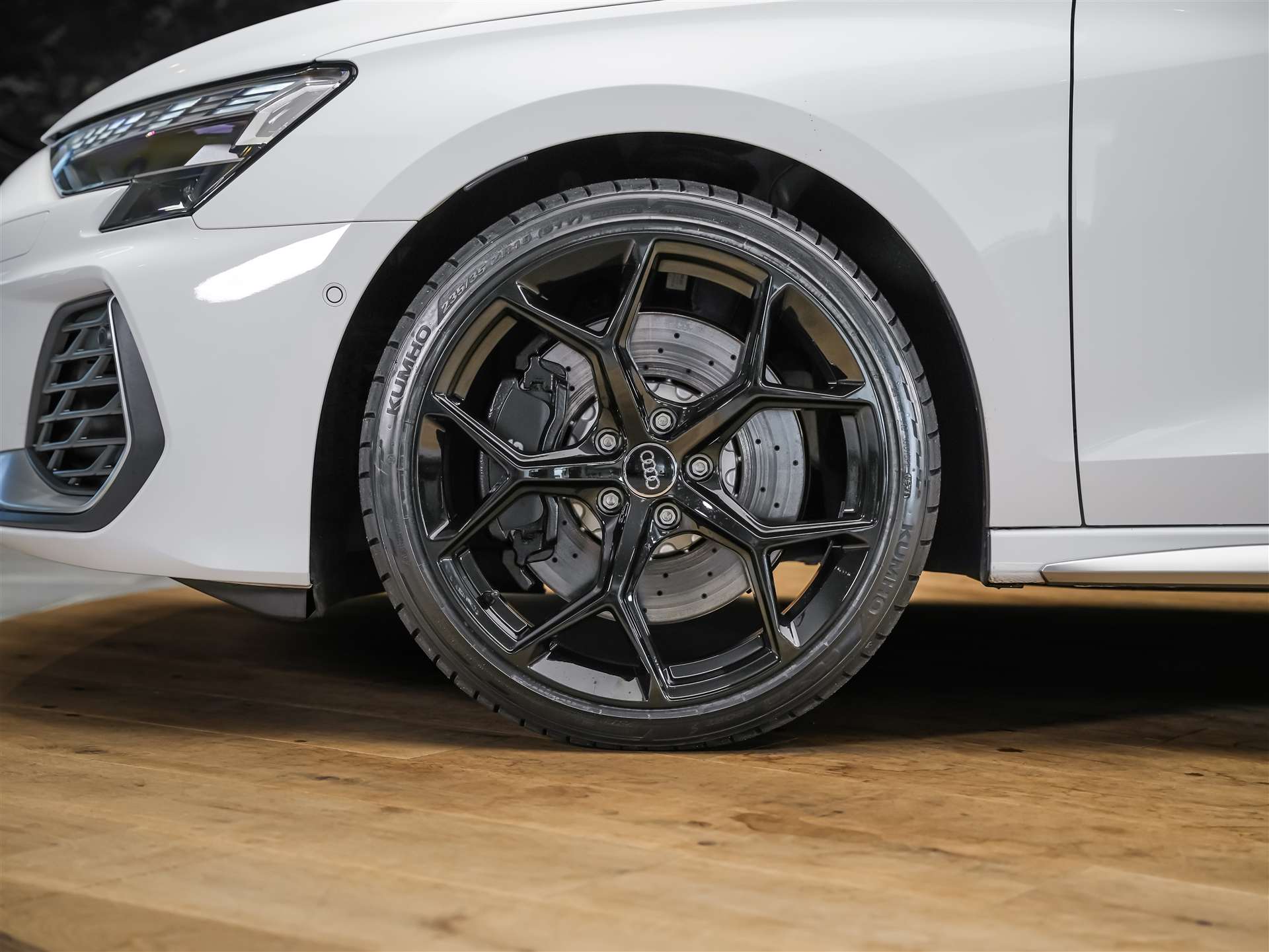AUDI S3 Sportback TFSI quattro S-tronic*19"Felgen*Werksgarantie*Matrix-LED*Assistenten*-image-16