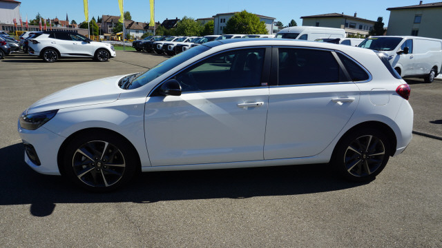 HYUNDAI i30 1.5 T-GDi Vertex DCT-image-2