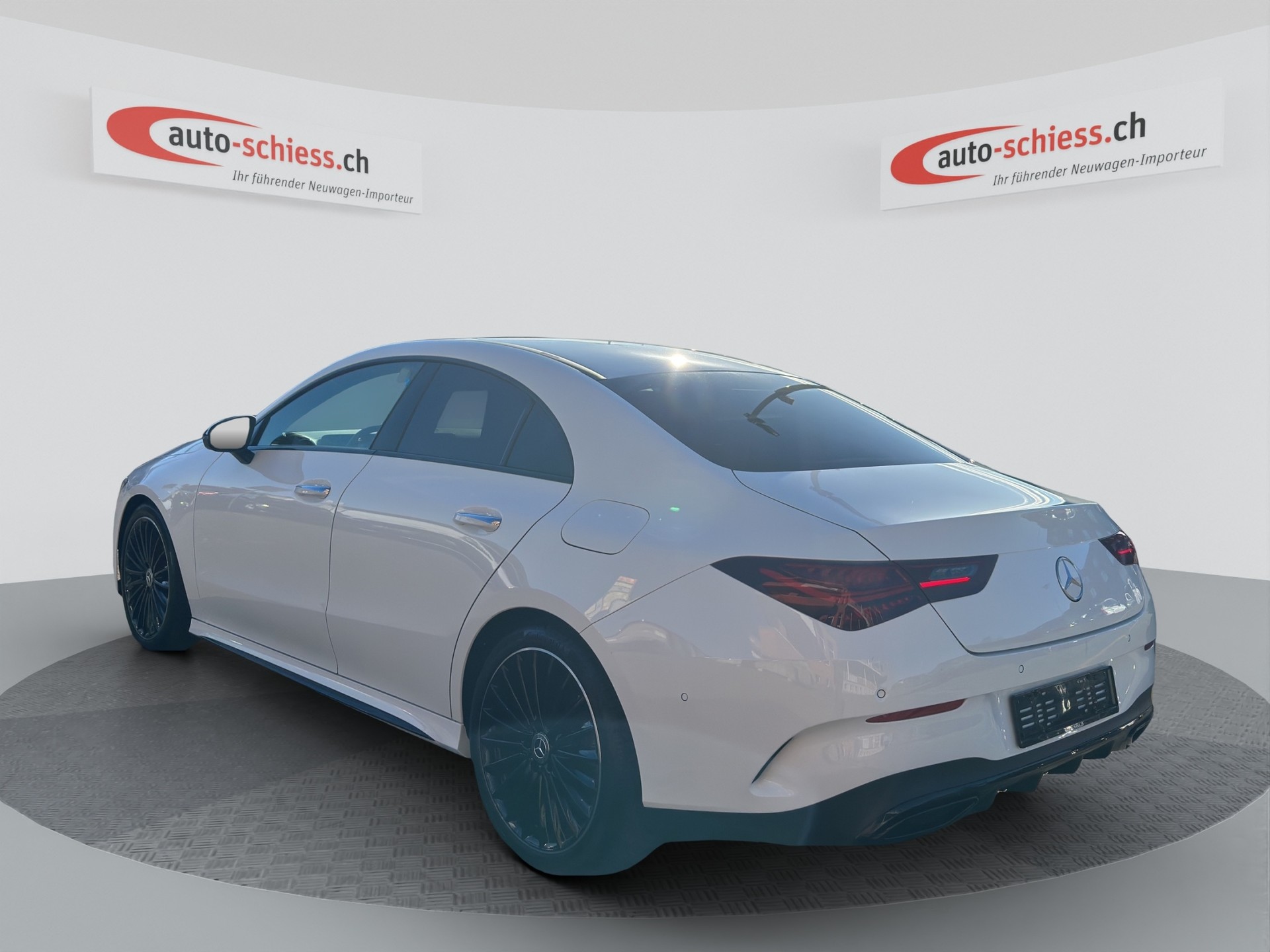 MERCEDES-BENZ CLA 200 d AMG Edition Night 8G-DCT-image-2