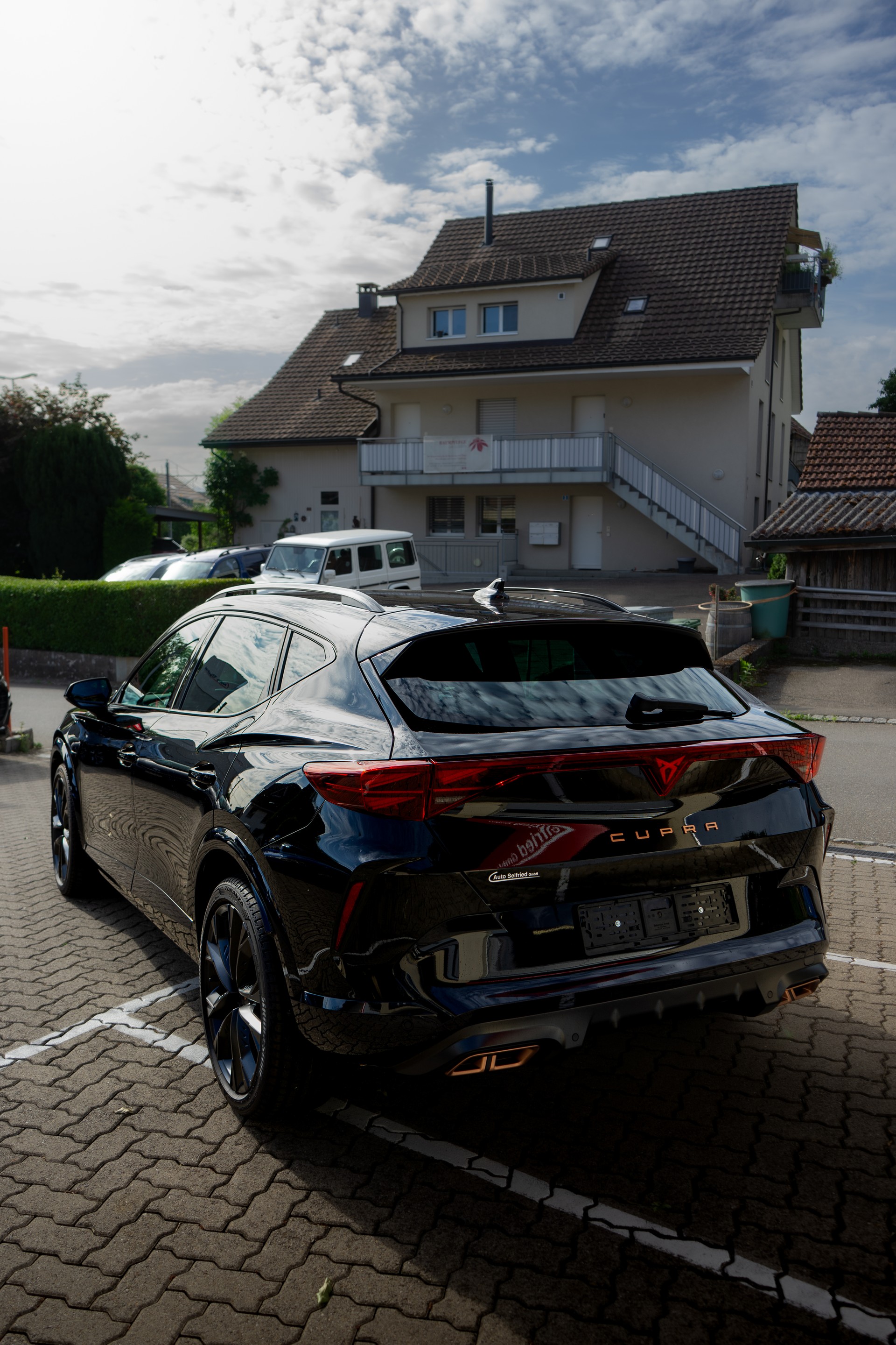 CUPRA Formentor 1.5 e-HYBRID pHEV DSG-image-1