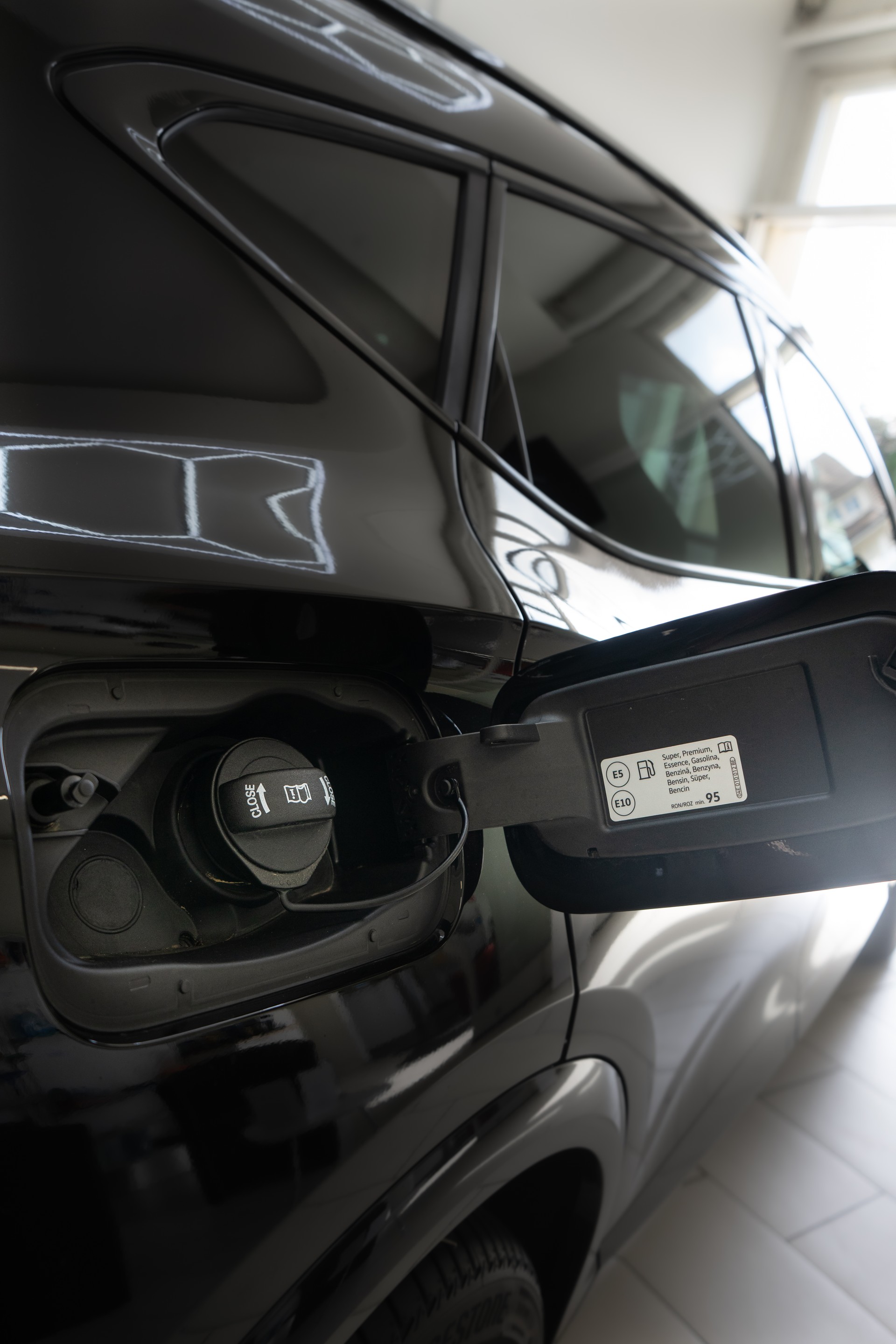 CUPRA Formentor 1.5 e-HYBRID pHEV DSG-image-7