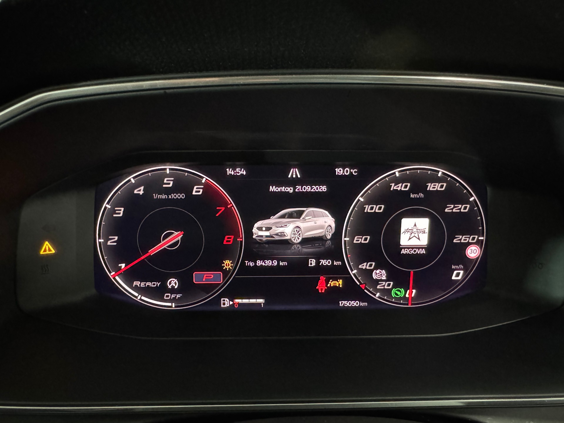 SEAT Leon ST 1.5 eTSI mHEV DSG FR-image-13