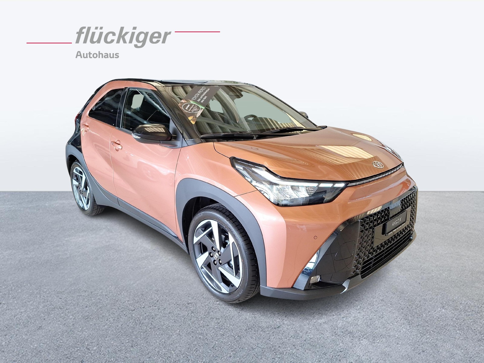 TOYOTA Aygo X 1.5 VVT-i HSD Style-image-2