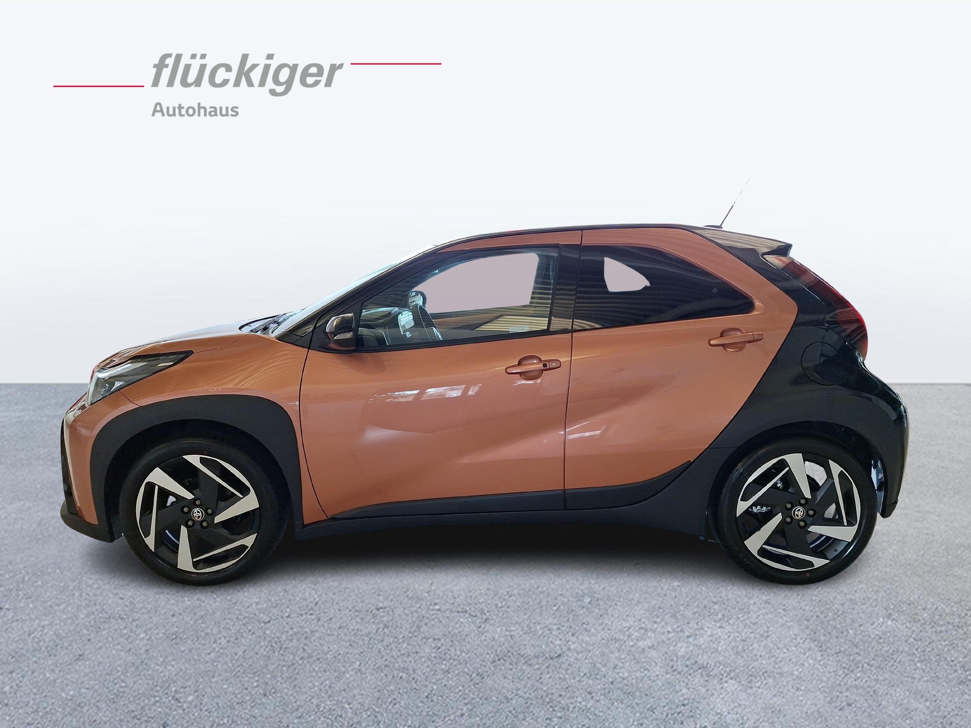TOYOTA Aygo X 1.5 VVT-i HSD Style-image-7