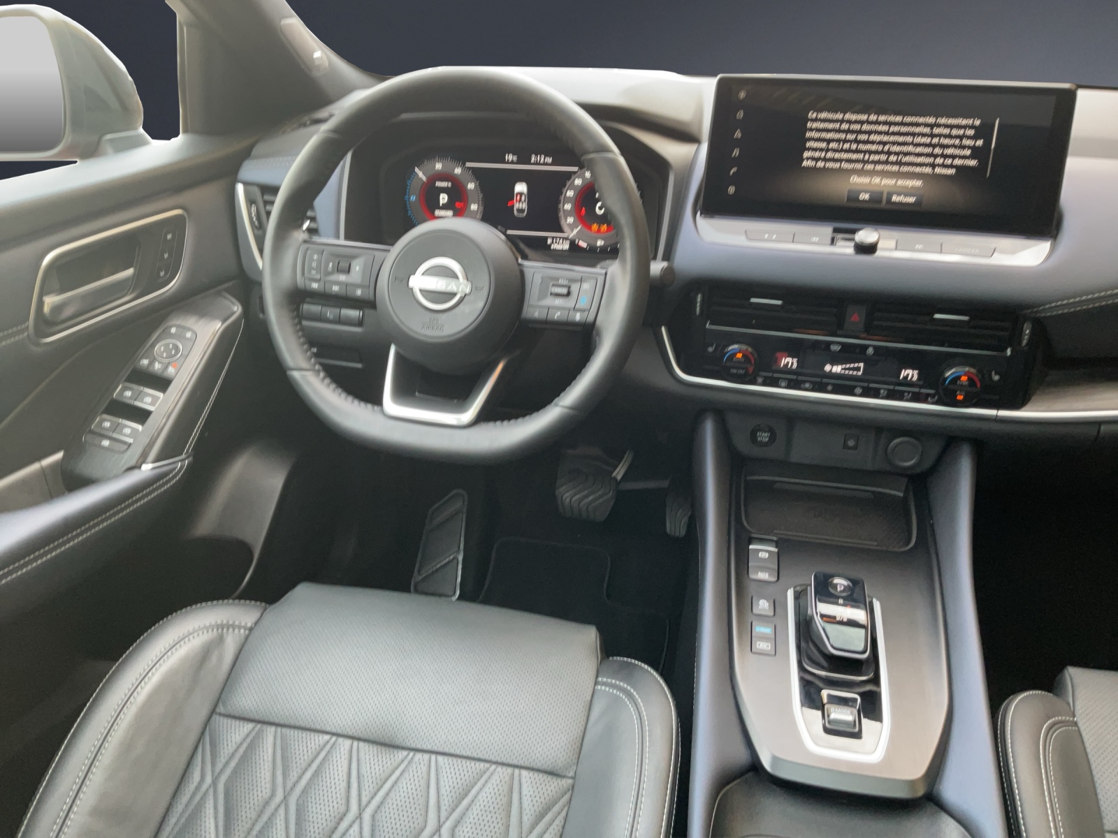 NISSAN Qashqai 1.5 VC-T Tekna+-image-9