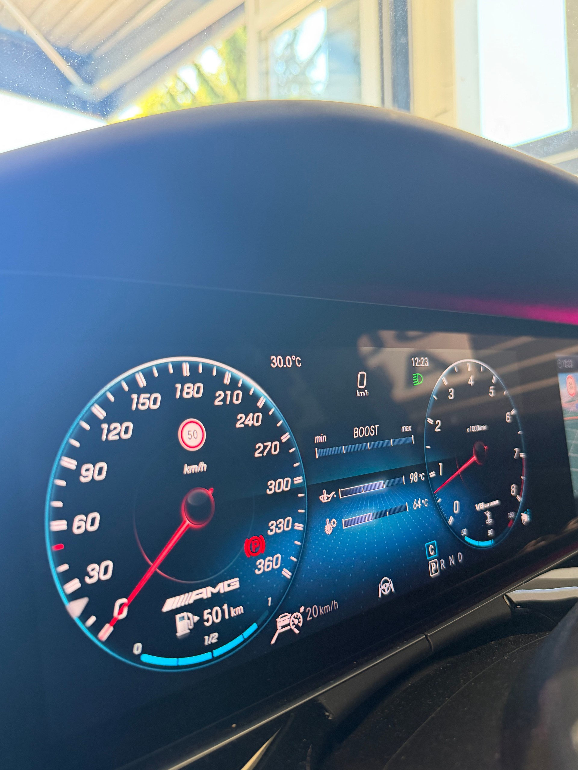 MERCEDES-BENZ AMG GT 63 S 4matic+-image-9