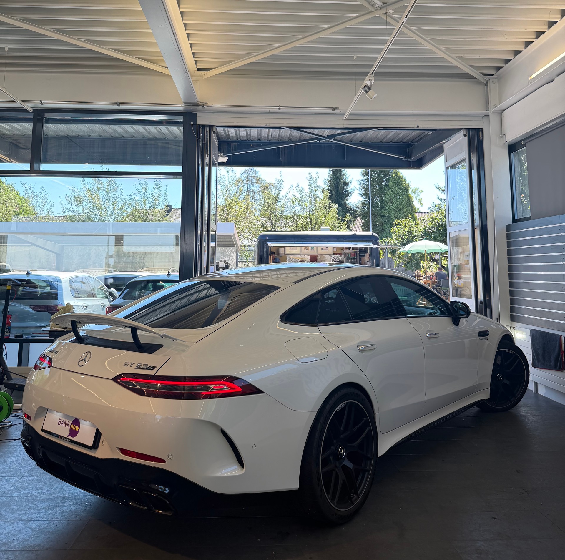 MERCEDES-BENZ AMG GT 63 S 4matic+-image-3