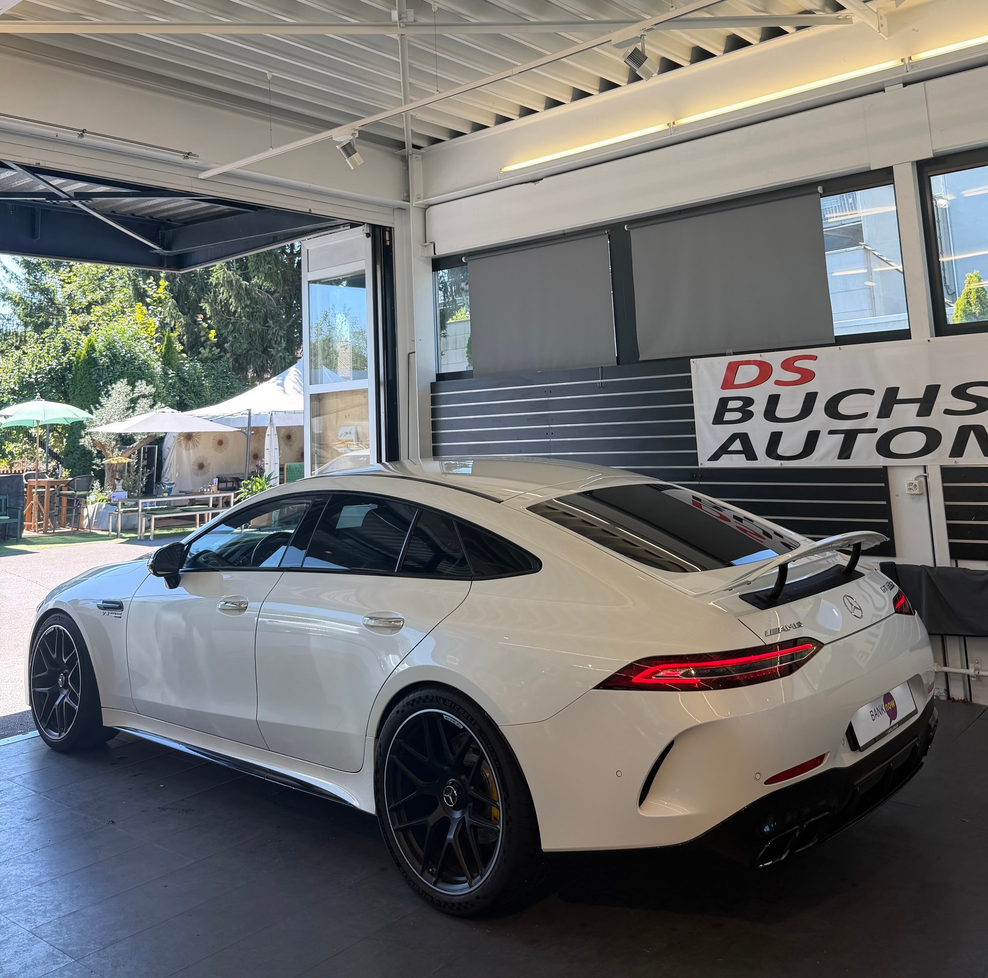 MERCEDES-BENZ AMG GT 63 S 4matic+-image-4