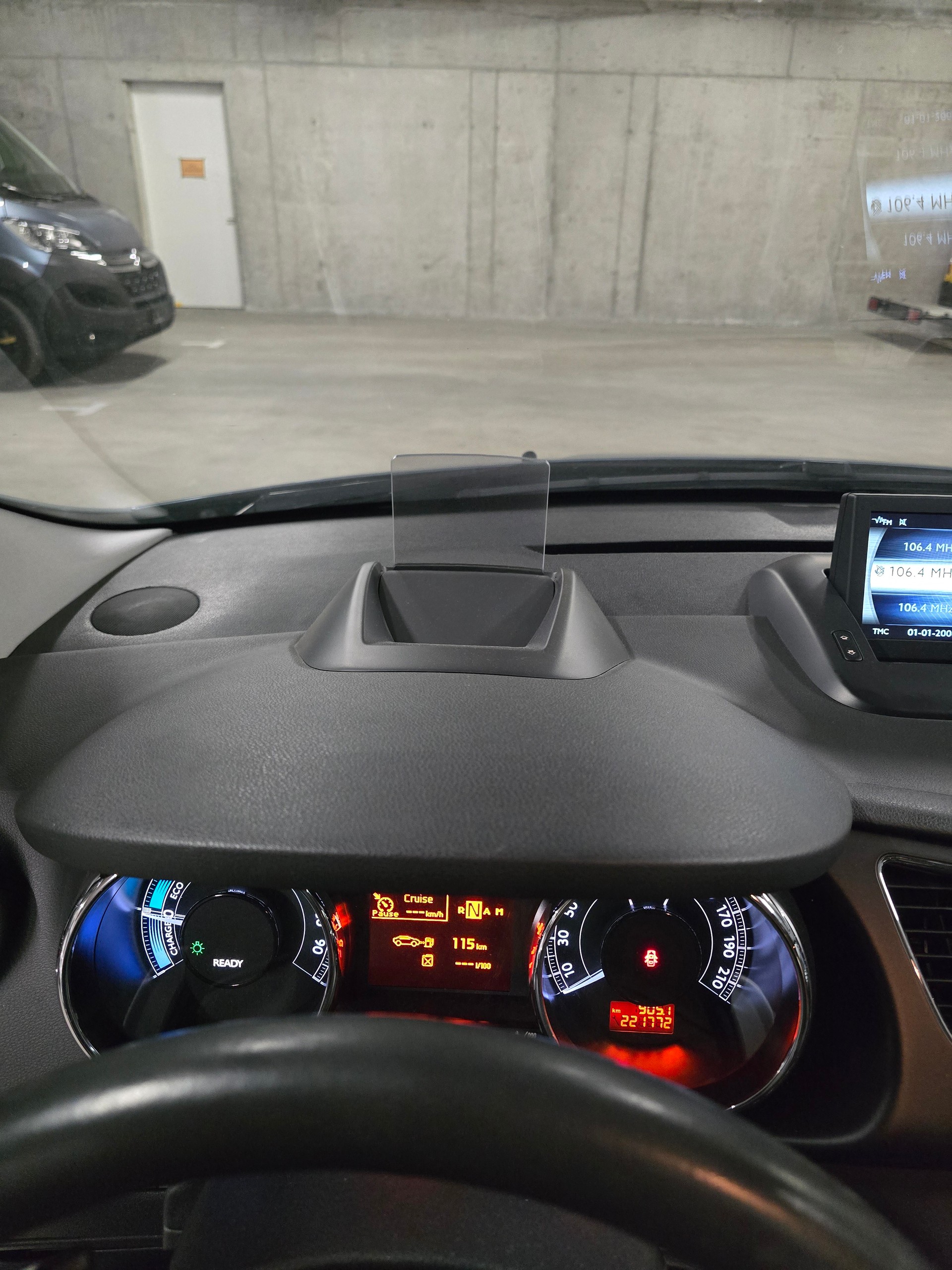 PEUGEOT 3008 HYbrid4 2.0 HDI EGS6-image-13