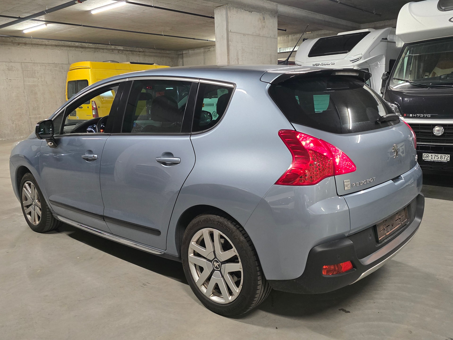 PEUGEOT 3008 HYbrid4 2.0 HDI EGS6-image-5
