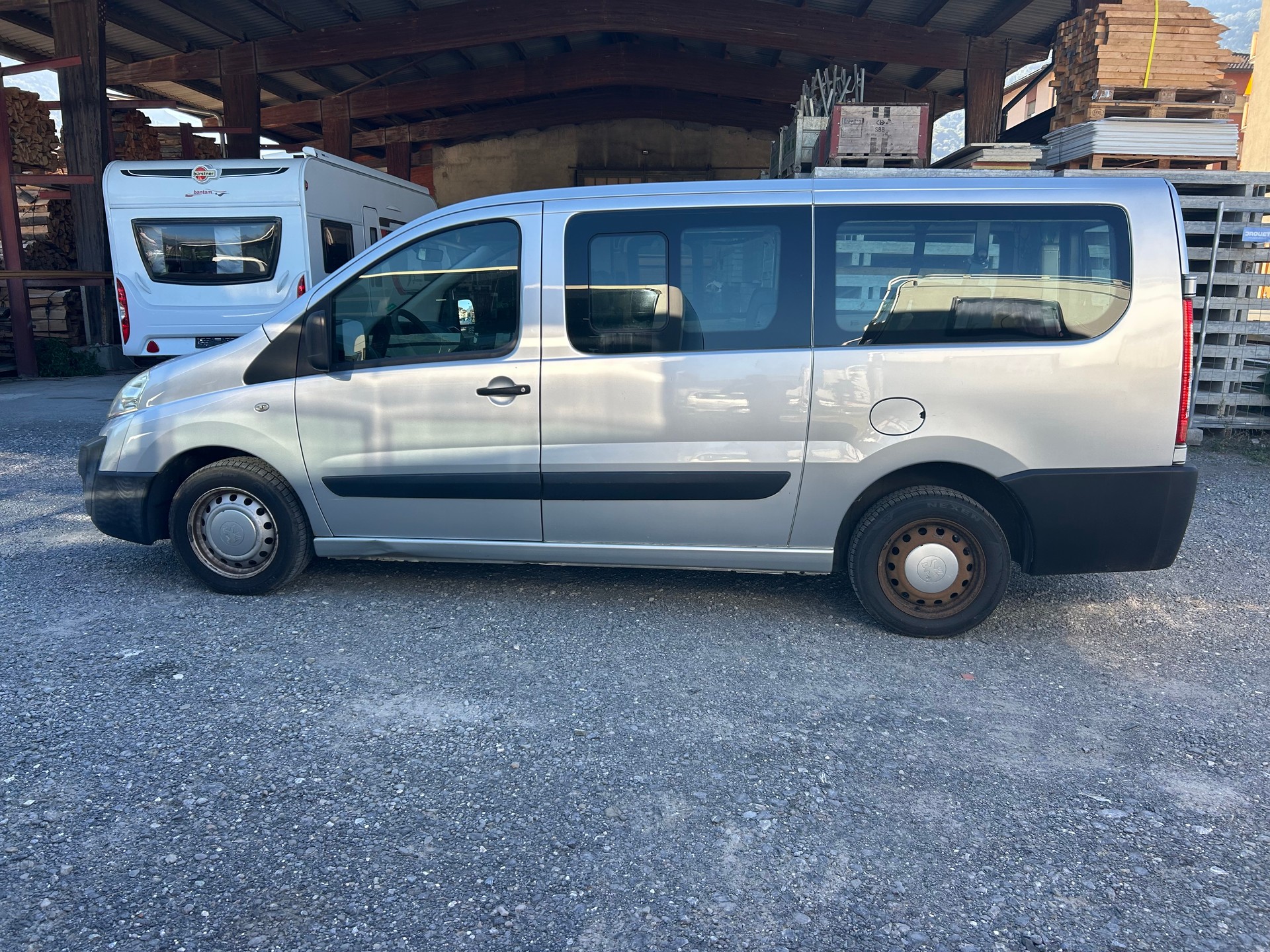 PEUGEOT EXPERT-image-0