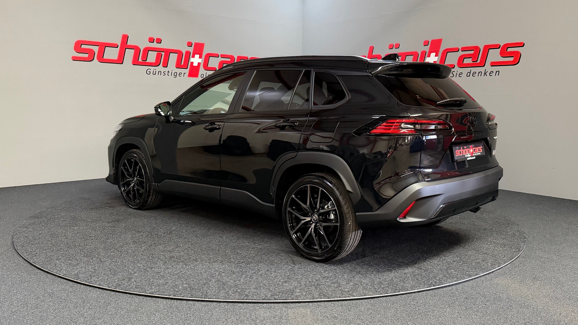 TOYOTA Corolla Cross 2.0 GR Sport e-CVT AWD Panorama-image-3
