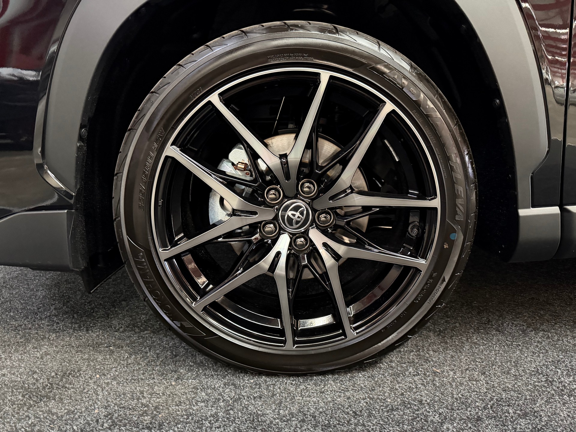 TOYOTA Corolla Cross 2.0 GR Sport e-CVT AWD Panorama-image-11
