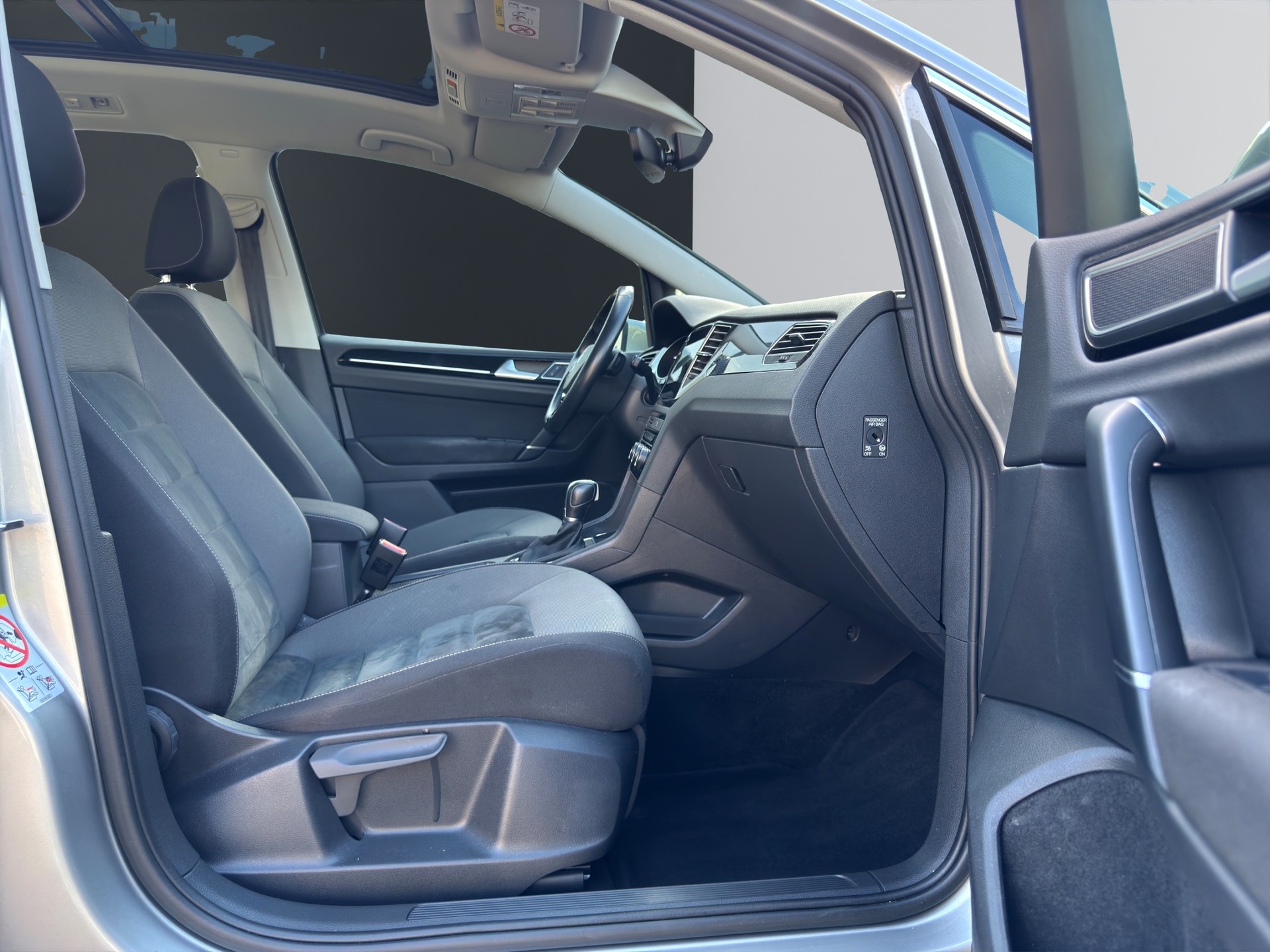 VW Golf Sportsvan 1.5 TSI EVO Highline DSG-image-25