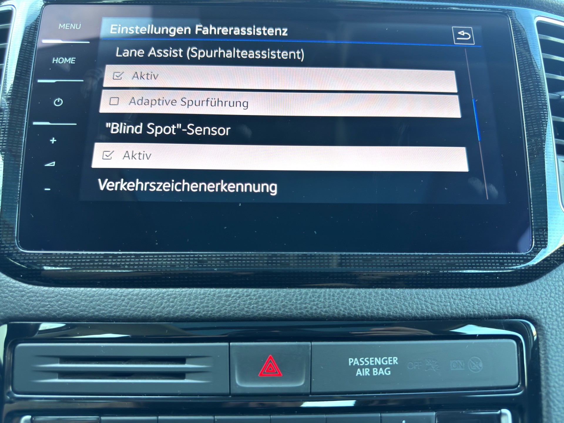VW Golf Sportsvan 1.5 TSI EVO Highline DSG-image-18