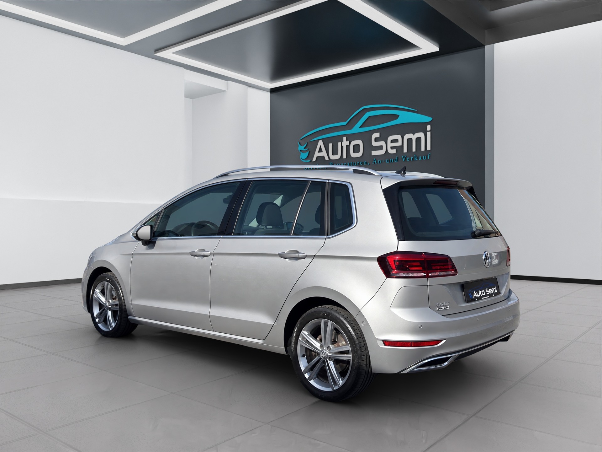 VW Golf Sportsvan 1.5 TSI EVO Highline DSG-image-2