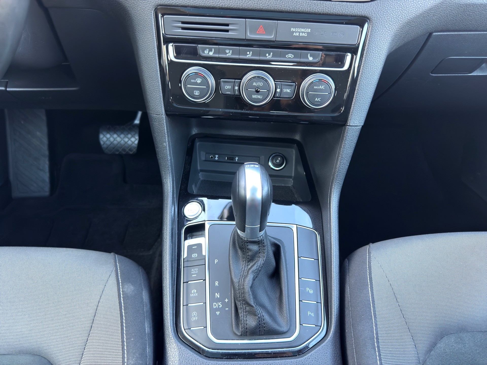 VW Golf Sportsvan 1.5 TSI EVO Highline DSG-image-13