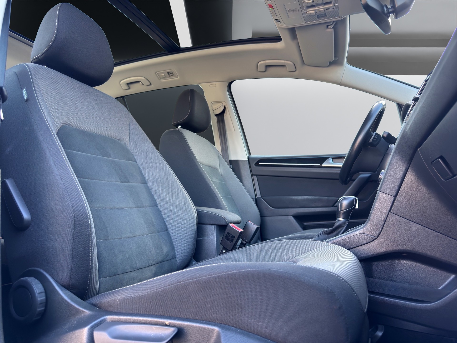 VW Golf Sportsvan 1.5 TSI EVO Highline DSG-image-27