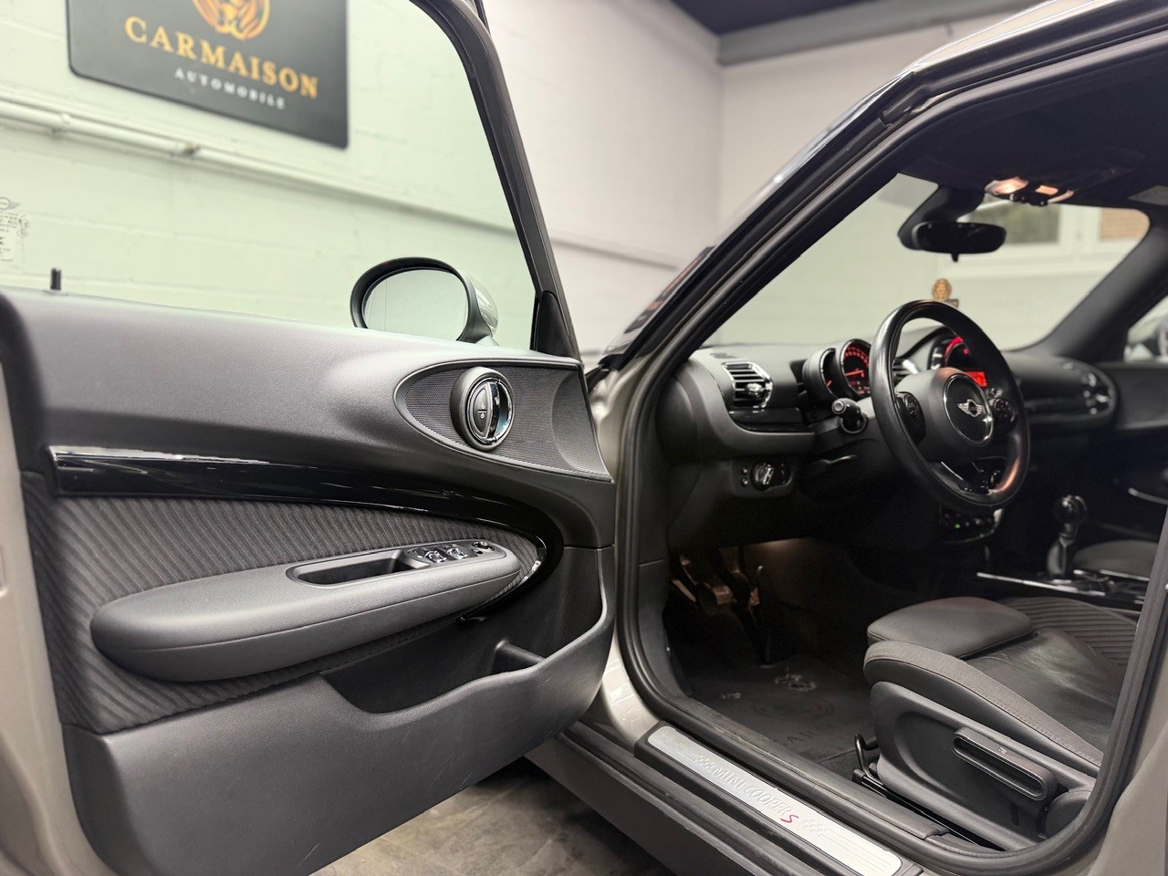MINI Clubman Cooper S | Keyless | PDC | CH-Auto | Ambiente | DAB-Radio-image-11