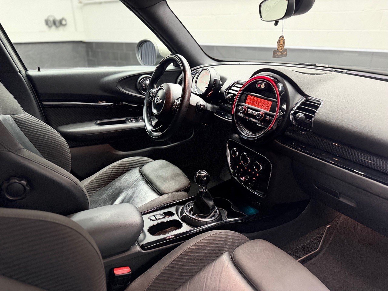 MINI Clubman Cooper S | Keyless | PDC | CH-Auto | Ambiente | DAB-Radio-image-22