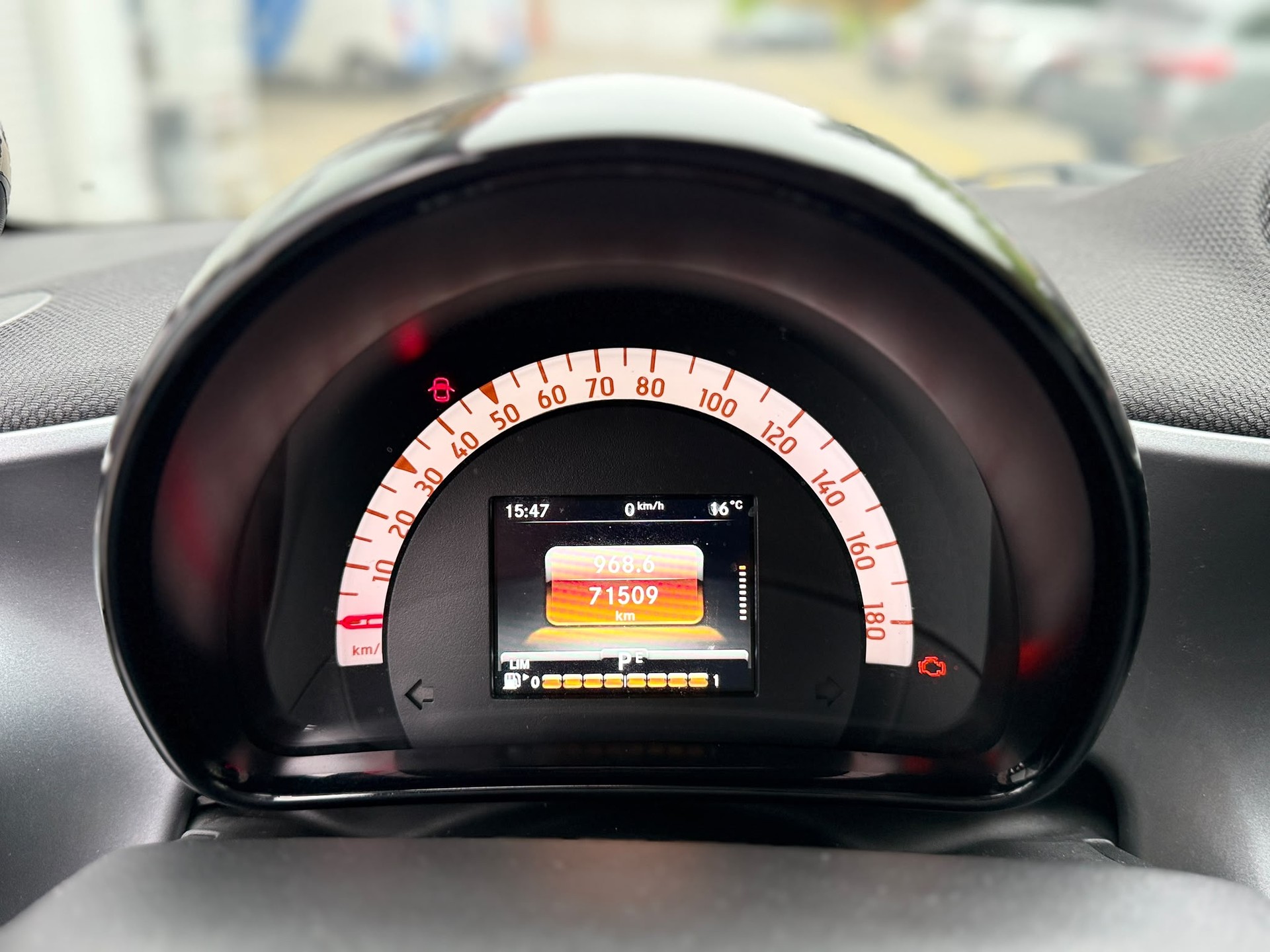 SMART Fortwo Coupé 1.0 71 Passion twinamic-image-11